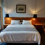 Augusta Hotel